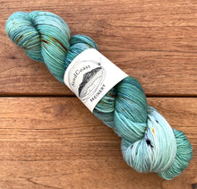 Load image into Gallery viewer, Cormorant 4ply