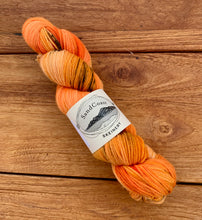 Load image into Gallery viewer, Cormorant 4ply