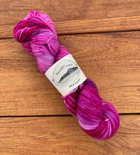 Load image into Gallery viewer, Cormorant 4ply