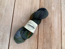 Load image into Gallery viewer, Cormorant 4ply