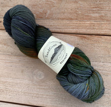 Load image into Gallery viewer, Cormorant 4ply