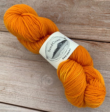 Load image into Gallery viewer, Cormorant 4ply